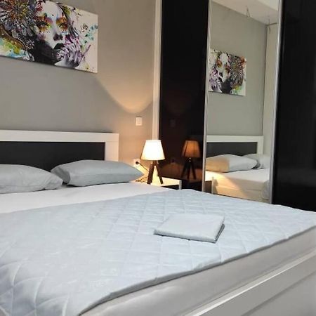 Centar One Apartmant سكوبجي المظهر الخارجي الصورة
