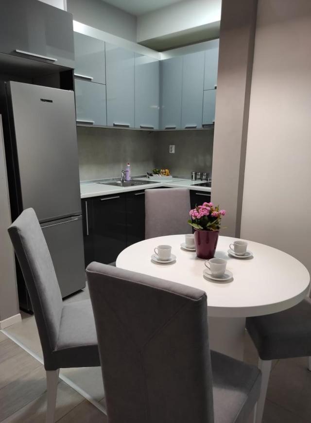 Centar One Apartmant سكوبجي المظهر الخارجي الصورة